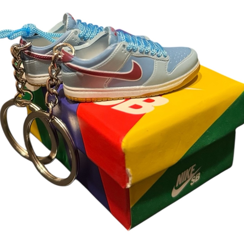 Nike SB Dunk Mini Keychains in Light Blue and Red